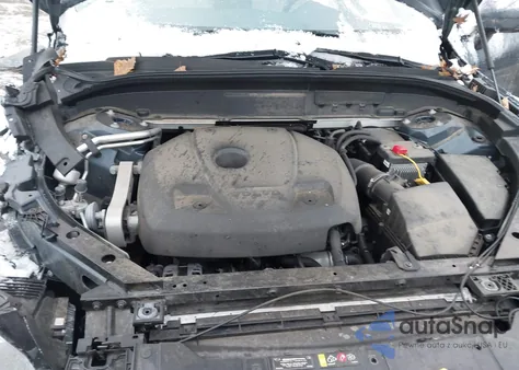 2021 Volvo Xc60 T5 Momentum z USA, uszkodzony, nr VIN YV4102RK7M1827186